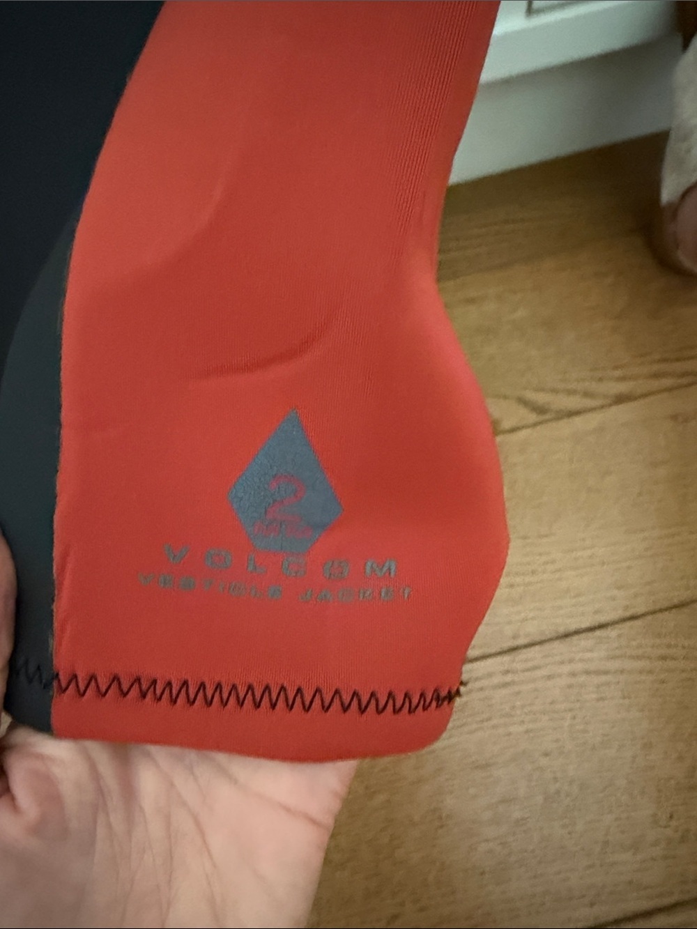 Volcom Standard Vesticle Wetsuit Rash Guard Small - Picture 6 of 8
